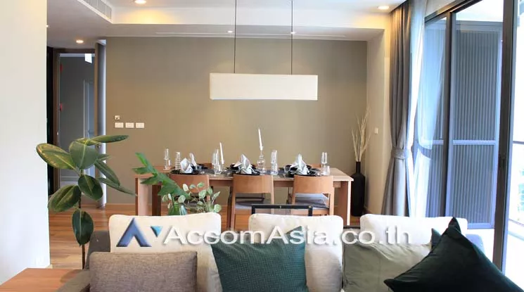 Pet friendly |  3 Bedrooms  Apartment For Rent in Sukhumvit, Bangkok  near BTS Phrom Phong (AA21015)