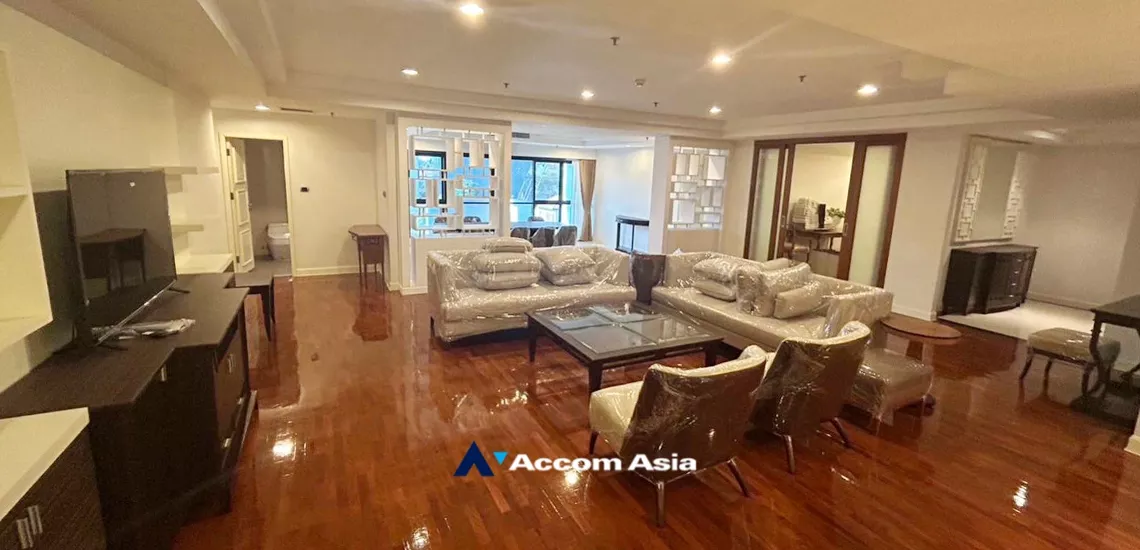 Huge Terrace |  3 Bedrooms  Apartment For Rent in Sukhumvit, Bangkok  near BTS Thong Lo (AA21022)