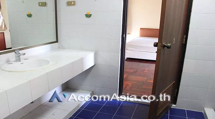 5  3 br Apartment For Rent in Sukhumvit ,Bangkok BTS Phrom Phong at Peaceful and Greenery AA21049