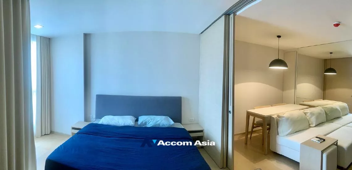  1 Bedroom  Condominium For Sale in Sukhumvit, Bangkok  near BTS Thong Lo (AA21061)