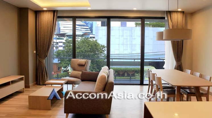  2 Bedrooms  Apartment For Rent in Sukhumvit, Bangkok  near BTS Phrom Phong (AA21077)