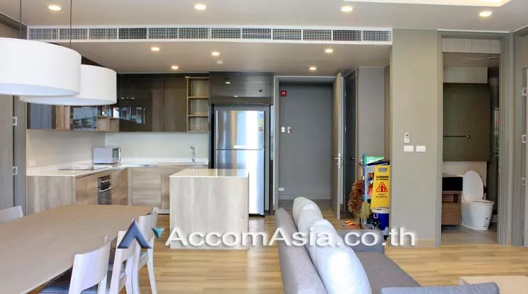  2 Bedrooms  Apartment For Rent in Sukhumvit, Bangkok  near BTS Phrom Phong (AA21077)