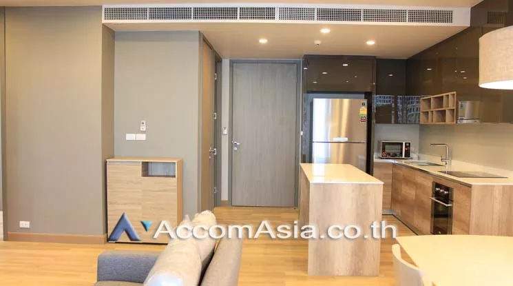  2 Bedrooms  Apartment For Rent in Sukhumvit, Bangkok  near BTS Phrom Phong (AA21078)