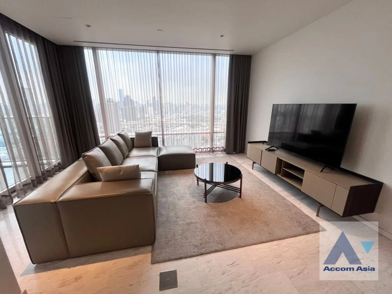  2 Bedrooms  Condominium For Rent in Sathorn, Bangkok  near BTS Saphan Taksin (AA21103)