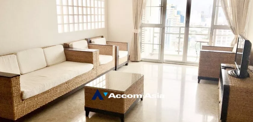  2 Bedrooms  Condominium For Rent in Sukhumvit, Bangkok  near BTS Ekkamai (AA21113)