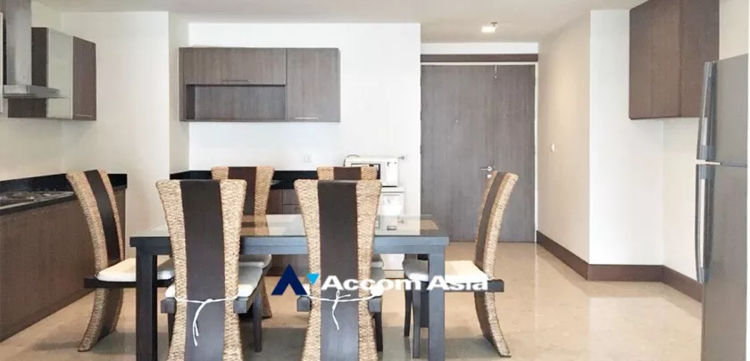  2 Bedrooms  Condominium For Rent in Sukhumvit, Bangkok  near BTS Ekkamai (AA21113)