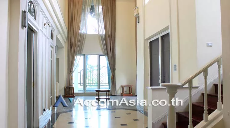  4 Bedrooms  House For Rent in ,   (AA21157)