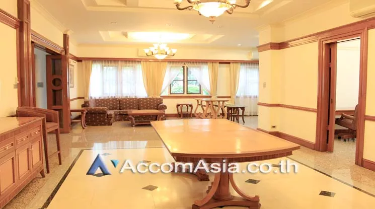  4 Bedrooms  House For Rent in ,   (AA21158)