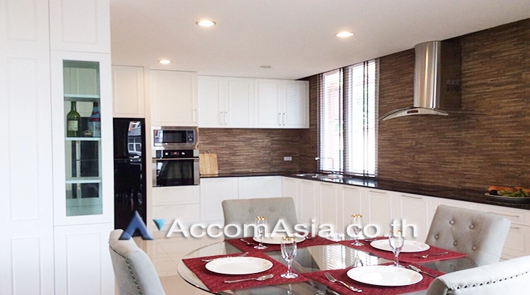  7 Bedrooms  Townhouse For Rent & Sale in Sukhumvit, Bangkok  near BTS Phra khanong (AA21165)