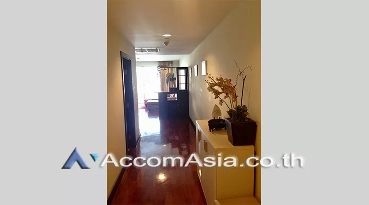  2 Bedrooms  Condominium For Rent in Sukhumvit, Bangkok  near BTS Phrom Phong (AA21184)