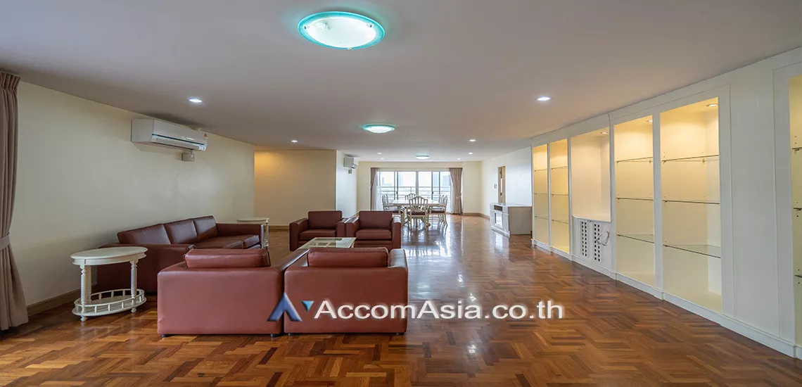 Big Balcony |  3 Bedrooms  Condominium For Rent in Sukhumvit, Bangkok  near BTS Phrom Phong (AA21195)