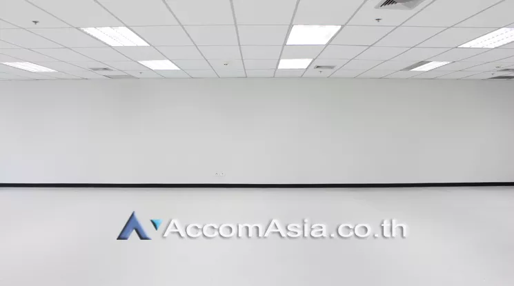  1  Office Space For Rent in Sukhumvit ,Bangkok BTS Phrom Phong at UBC II Building AA21219