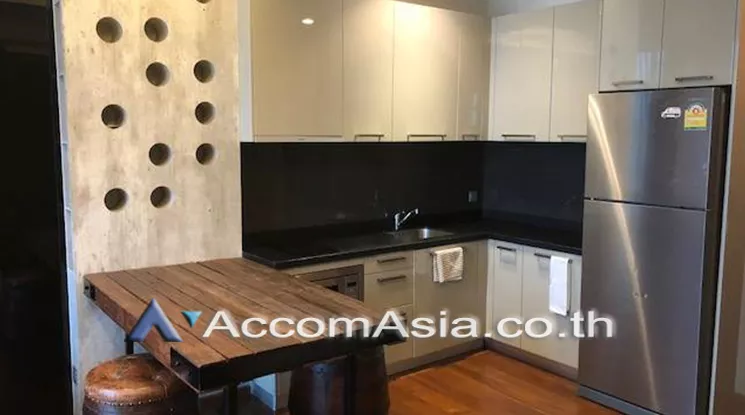  1 Bedroom  Condominium For Rent in Sukhumvit, Bangkok  near BTS Thong Lo (AA21278)
