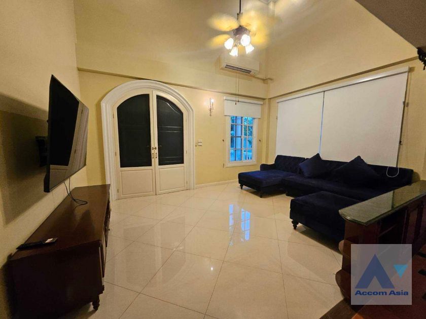 14  4 br House for rent and sale in Bang Na ,Bangkok BTS Bearing at Fantasia Villa 3  AA21327