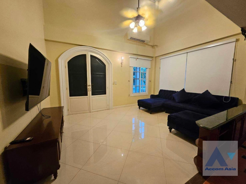 14  4 br House for rent and sale in Bang Na ,Bangkok BTS Bearing at Fantasia Villa 3  AA21327