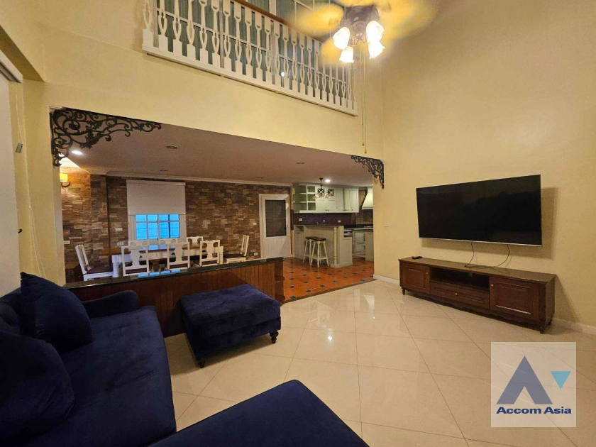 12  4 br House for rent and sale in Bang Na ,Bangkok BTS Bearing at Fantasia Villa 3  AA21327