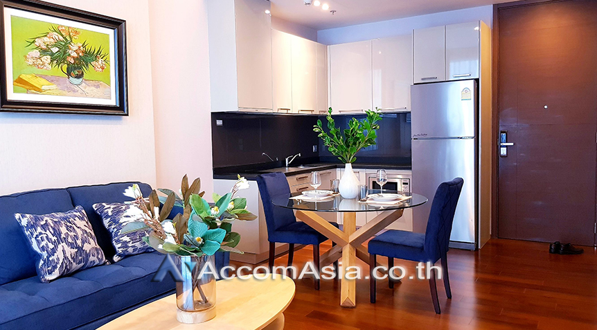  1 Bedroom  Condominium For Rent in Sukhumvit, Bangkok  near BTS Thong Lo (AA21328)