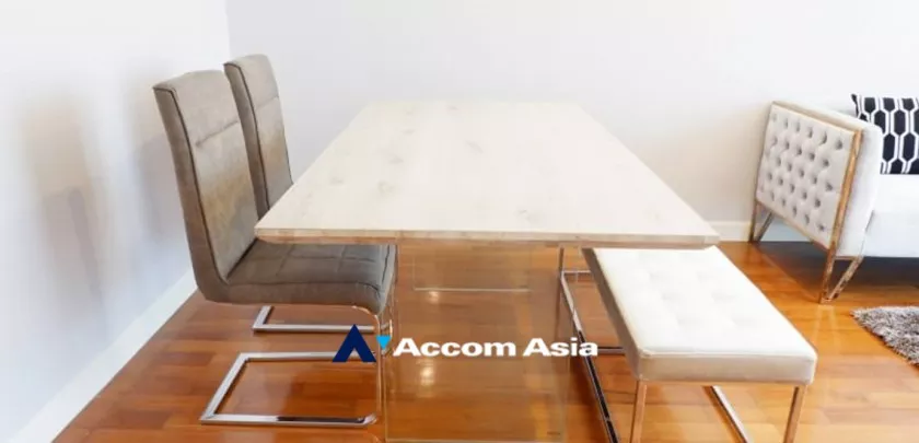  1 Bedroom  Condominium For Rent in Sukhumvit, Bangkok  near BTS Phrom Phong (AA21329)