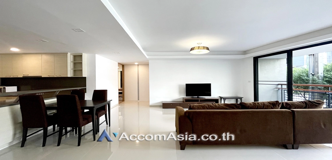 Pet friendly |  3 Bedrooms  Apartment For Rent in Sukhumvit, Bangkok  near BTS Asok - MRT Sukhumvit (AA21376)