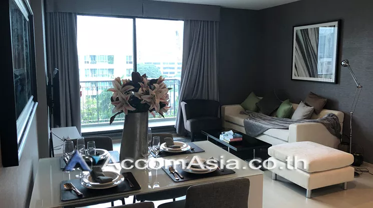  2 Bedrooms  Condominium For Rent in Sukhumvit, Bangkok  near BTS Ekkamai (AA21379)