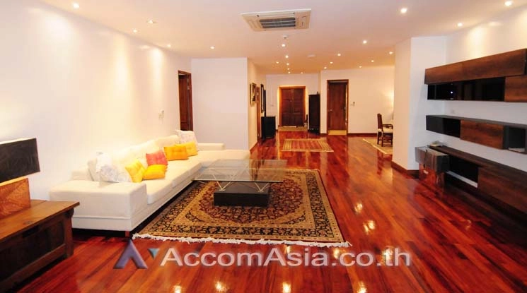  3 Bedrooms  Condominium For Rent in Sukhumvit, Bangkok  near BTS Nana (21314)