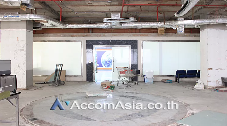 5  Office Space For Sale in Silom ,Bangkok BTS Chong Nonsi at Surawong Watthanakhan Building AA21438