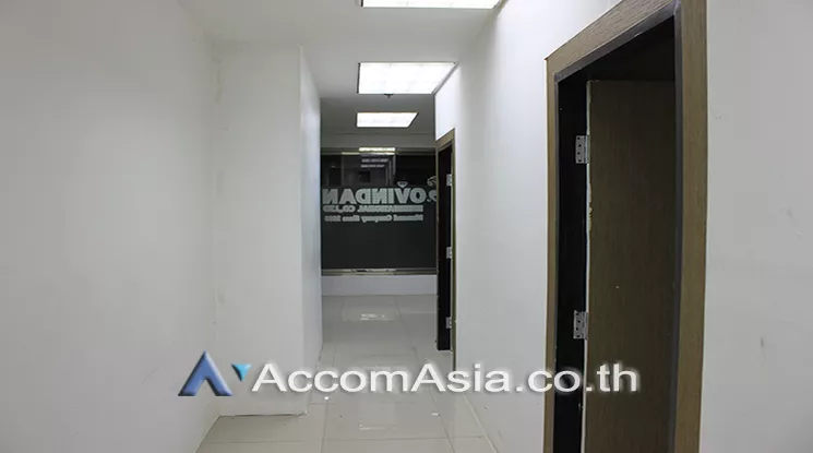 6  Office Space For Sale in Silom ,Bangkok BTS Chong Nonsi at Surawong Watthanakhan Building AA21439