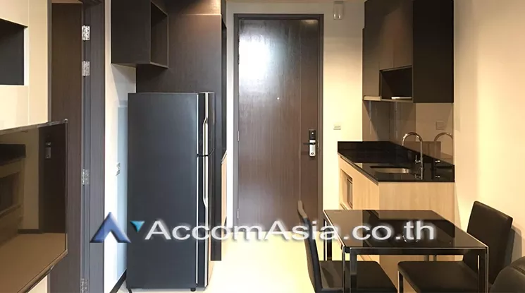  1 Bedroom  Condominium For Rent in Sukhumvit, Bangkok  near BTS Asok - MRT Sukhumvit (AA21444)