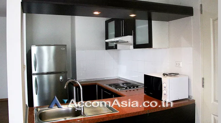  2 Bedrooms  Apartment For Rent in Sukhumvit, Bangkok  near BTS Phrom Phong (AA21475)