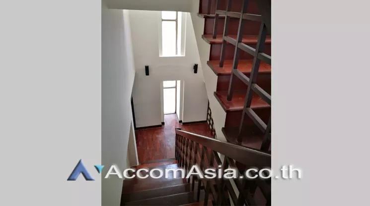 11  4 br House For Rent in Sukhumvit ,Bangkok BTS Phrom Phong AA21531