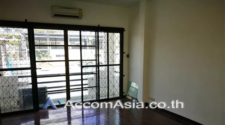 7  4 br House For Rent in Sukhumvit ,Bangkok BTS Phrom Phong AA21531