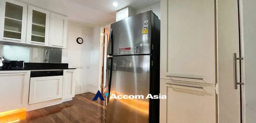 Pet friendly |  2 Bedrooms  Condominium For Rent in Sukhumvit, Bangkok  near BTS Ekkamai (AA21538)