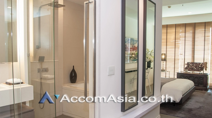 6  4 br Condominium For Sale in Charoennakhon ,Bangkok BTS Krung Thon Buri at The River Condominium AA21572