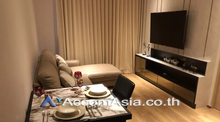  1 Bedroom  Condominium For Rent in Sukhumvit, Bangkok  near BTS Phrom Phong (AA21600)