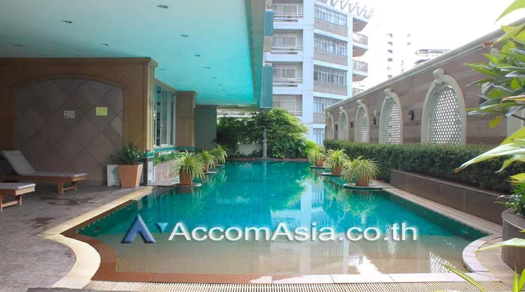  2 Bedrooms  Condominium For Rent in Sukhumvit, Bangkok  near BTS Asok - MRT Sukhumvit (AA21630)