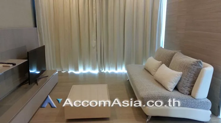  1 Bedroom  Condominium For Rent in Sukhumvit, Bangkok  near BTS Asok (AA21647)