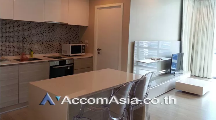  1 Bedroom  Condominium For Rent in Sukhumvit, Bangkok  near BTS Asok (AA21647)