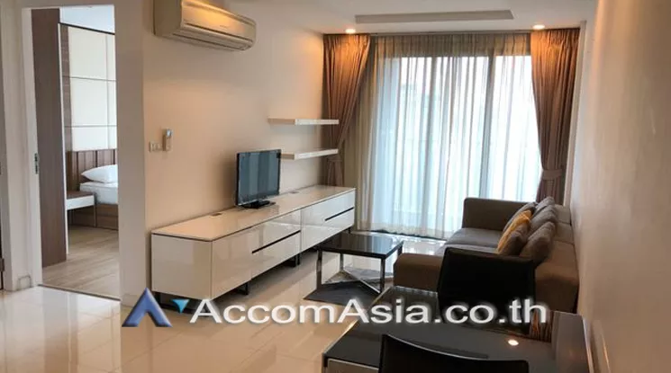  1 Bedroom  Condominium For Rent in Sukhumvit, Bangkok  near BTS Phrom Phong (AA21670)