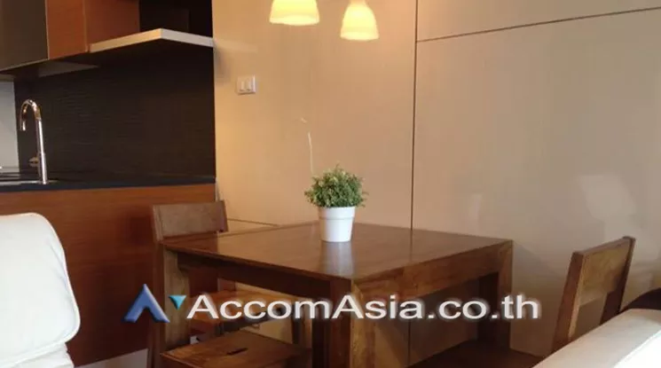  2 Bedrooms  Condominium For Rent in Sukhumvit, Bangkok  near BTS Thong Lo (AA21678)