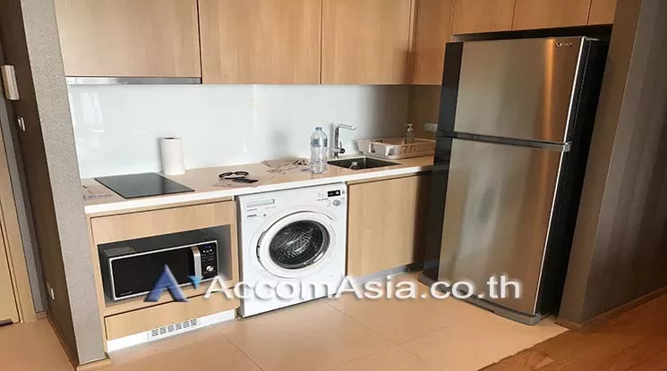  2 Bedrooms  Condominium For Rent in Sukhumvit, Bangkok  near BTS Nana (AA21707)