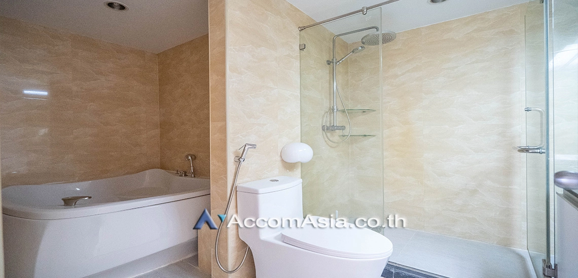 8  2 br Condominium For Rent in Ploenchit ,Bangkok BTS Chitlom at Somkid Gardens AA21726