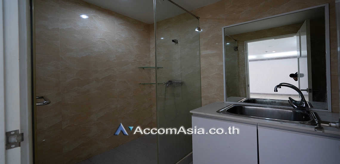 6  2 br Condominium For Rent in Ploenchit ,Bangkok BTS Chitlom at Somkid Gardens AA21726