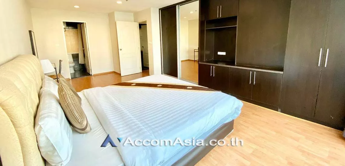 Pet friendly |  2 Bedrooms  Apartment For Rent in Sukhumvit, Bangkok  near BTS Phrom Phong (AA21765)