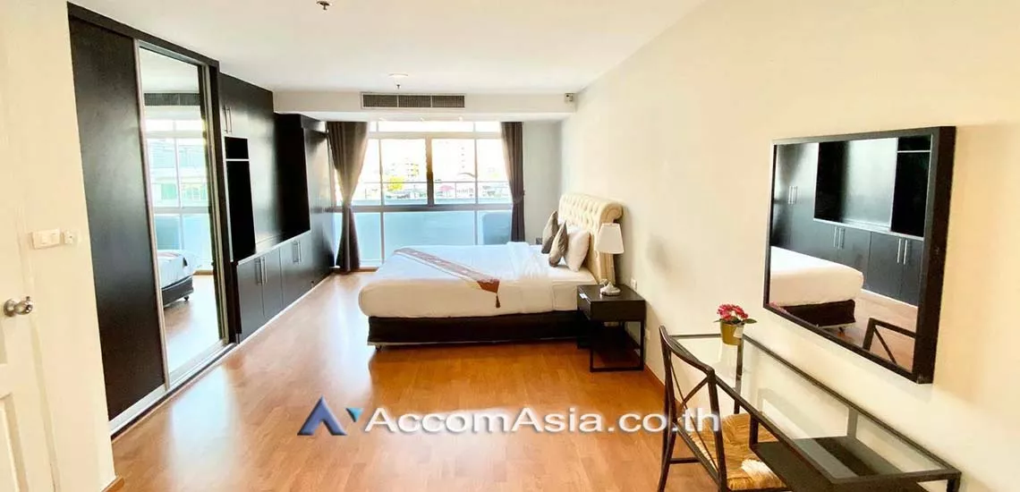 Pet friendly |  2 Bedrooms  Apartment For Rent in Sukhumvit, Bangkok  near BTS Phrom Phong (AA21765)