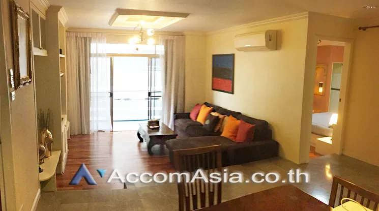  3 Bedrooms  Condominium For Rent in Sukhumvit, Bangkok  near BTS Nana (AA21782)