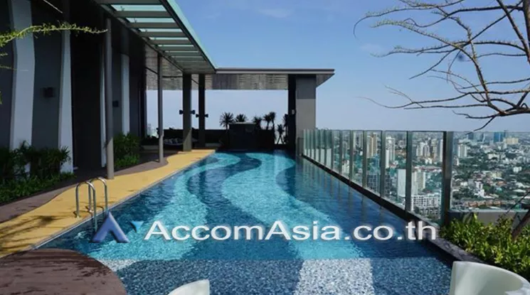  1 Bedroom  Condominium For Rent in Sukhumvit, Bangkok  near BTS Ekkamai (AA21809)