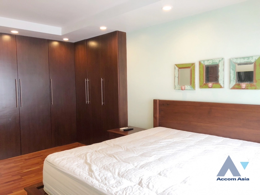 5  2 br Condominium For Sale in Sukhumvit ,Bangkok BTS Ekkamai at Avenue 61 AA21902