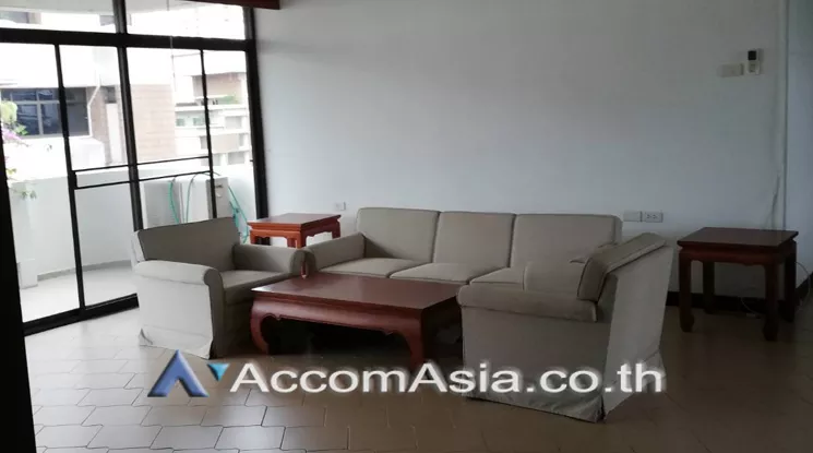  2 Bedrooms  Apartment For Rent in Sukhumvit, Bangkok  near BTS Phrom Phong (AA21932)