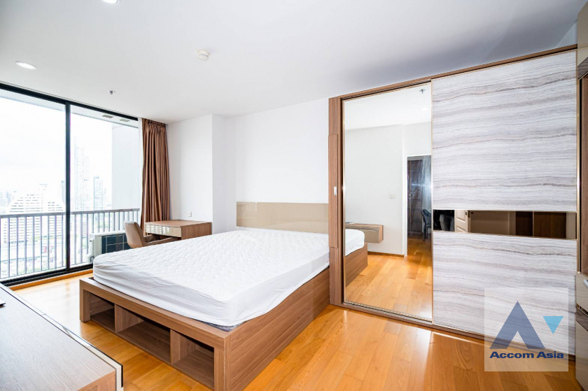 4  1 br Condominium for rent and sale in Silom ,Bangkok BTS Surasak at Noble Revo Silom AA21936