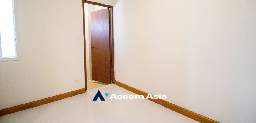 27  3 br Apartment For Rent in Ploenchit ,Bangkok BTS Ploenchit at Classic Elegance Residence AA21938